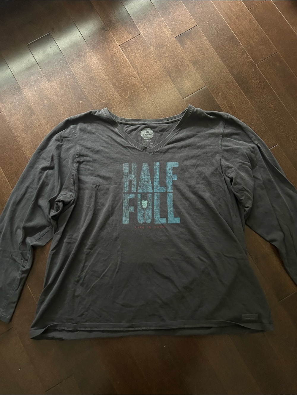 Women’s Life is Good Half Full Graphic Long-Sleeve V-Neck Charcoal Top